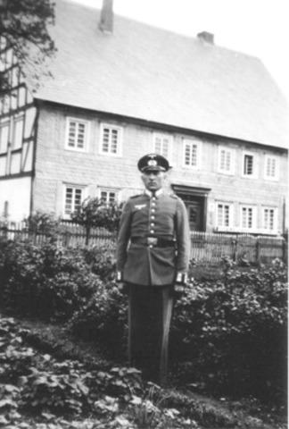 Josef Metten, geb. 12. Mai 1909, als Obersoldat 1943 vermisst in Stalingrad.